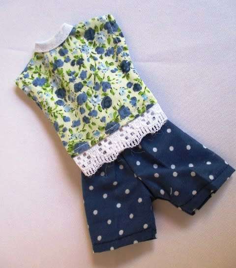 Barbie doll`s shorts and top - navy spot/floral