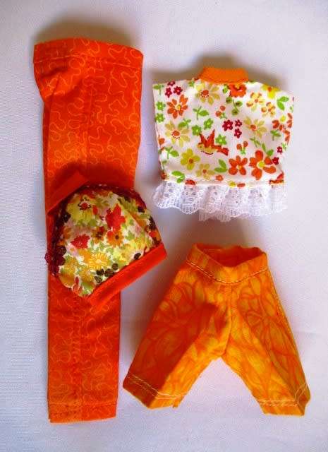 Barbie doll`s mix and match set - orange