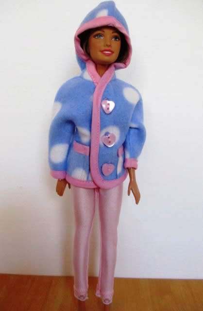 Barbie doll`s fleece hoodie and leggings - blue/pink