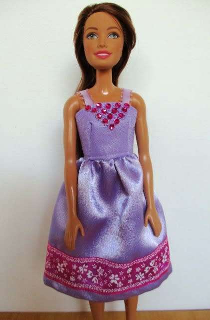 Barbie doll`s party dress - mauve/pink diamond