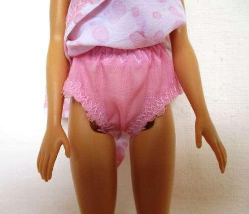 Barbie doll`s SUMMER HOLIDAY set No 19 - 5 outfits plus sleeping bag
