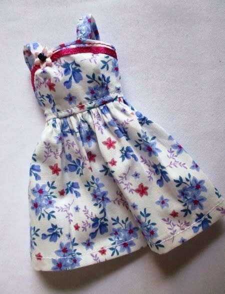 Barbie doll`s dress - blue flower