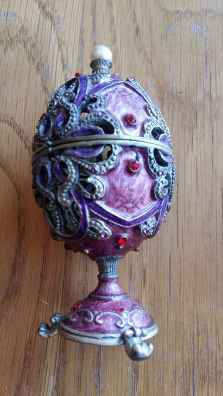 VINTAGE ART DECO JEWEL EGG TRINKET BOX - WEIGHT 200g