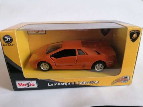 Maisto Dinky 11cm Die Cast Lamborghini