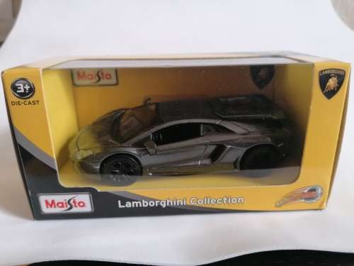 Maisto Dinky 11cm Die Cast Lamborghini