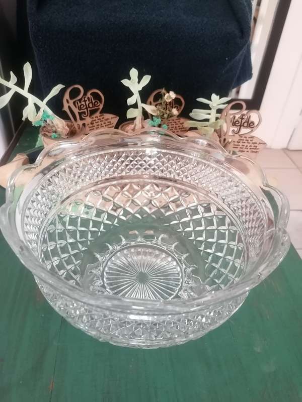 Special!!! Large Heavy Vintage Cut Glass Salad Bowl