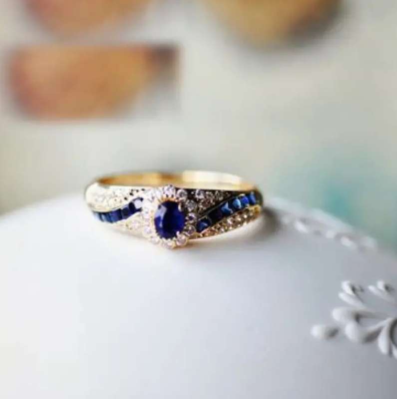 Noble Luxurious Fashion Anniversary Birthday Party Ring For Engagement / Wedding