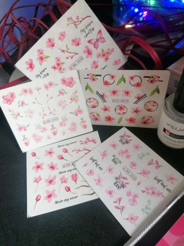 10pcs Nail Files Plus Nail gel/Glue Remover Plus random Nail Stickers