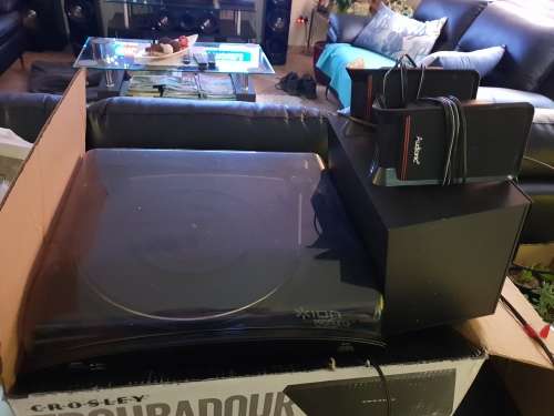 Ion profile lp player with amp and speakers