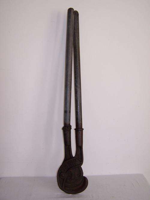 dehorner, shears and herb cutter ( 3 items together) !!!