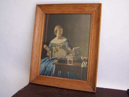 delightful picture ... embroidery in action !!!