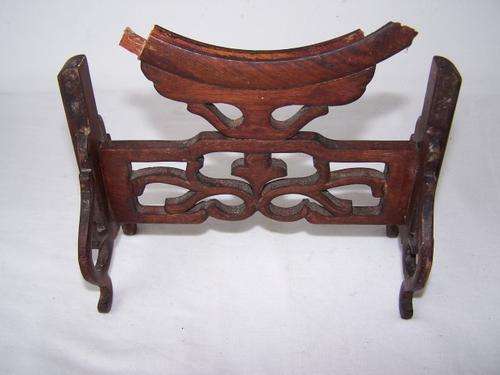 filigree stand ... to play with !!!