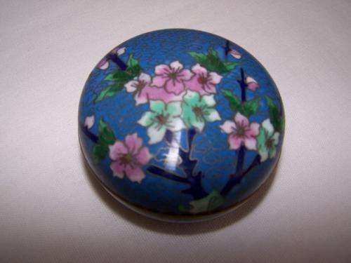 cloisonne lidded bowl ... for your teasures !!!