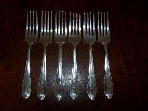 6 Yeoman plate forks !!!