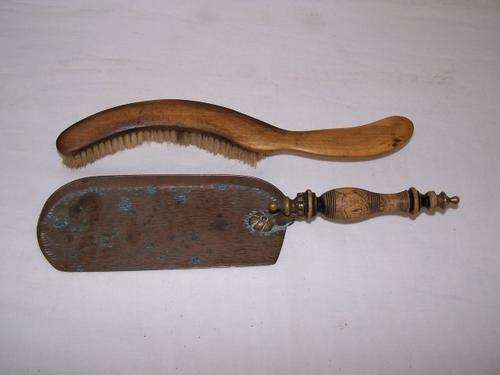 crumb tray & brush ... to hang in the kitchen !!!