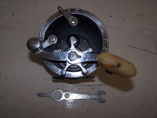 vintage fishing-rod Penn 49...with tool...amazing engineering !!!