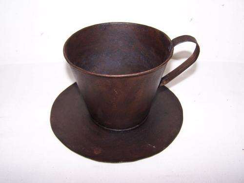 LARGE cup&saucer ... they're joined !!!
