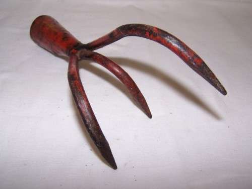 s cultivator ... great decor & useful hooks !!!