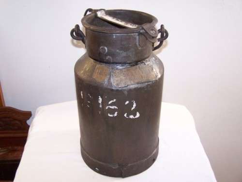 milk can ... country decor !!!