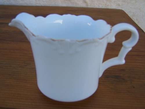 small white jug ... lovely shape !!!