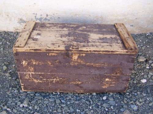 wooden chest ... original !!!