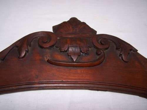 pediment ...a victorian one !!!