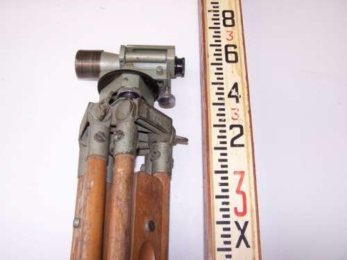surveyor equipment ... buyer to organise courier !!!