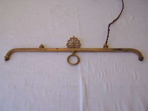 hanging part ... of a light !!!