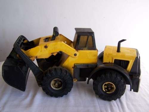 X-LARGE excavator ... Tonka !!!