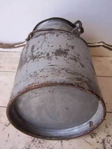 milk can ... small !!!