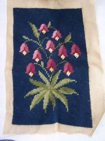 small tapestry ... flowers !!!