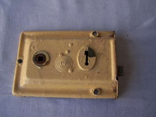 door lock ... no handles !!!