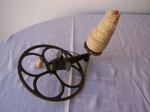 winder ...  for wool or yarn !!!