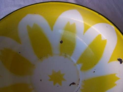 bowl ... bright and cheerful !!!