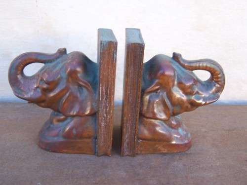 elephants ...  stunning bookends?