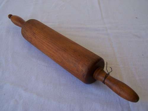 rolling pin ... mismatched handles !!!