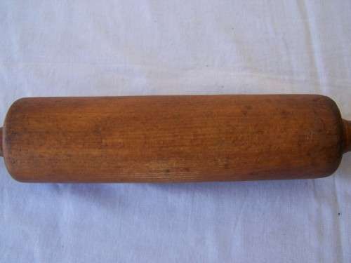 rolling pin ... mismatched handles !!!
