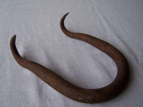 bale hook ... a curvaceous one !!!