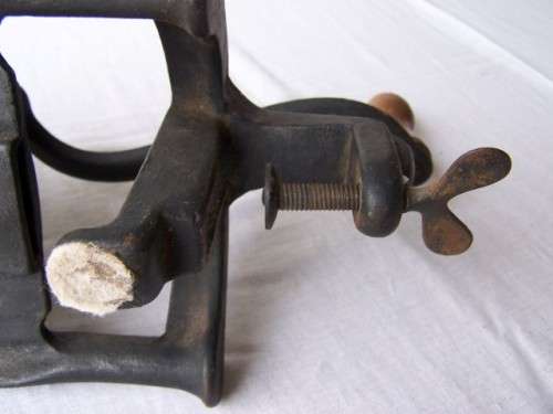 grinder ...  Lovelock No.4 !!!