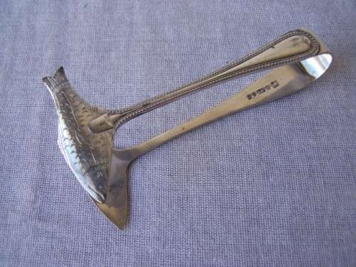 tongs ... for sardines !!!