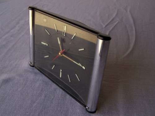 clock ...  cool lines !!!
