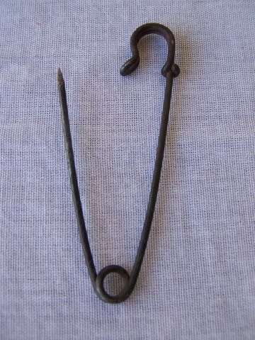 safety pin ...  mega !!!