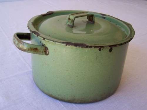 pot ...  funky colour !!!