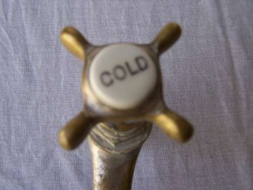 taps ... hot and cold!!!