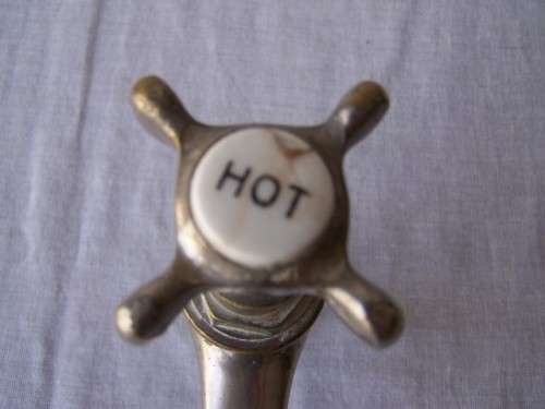 taps ... hot and cold!!!