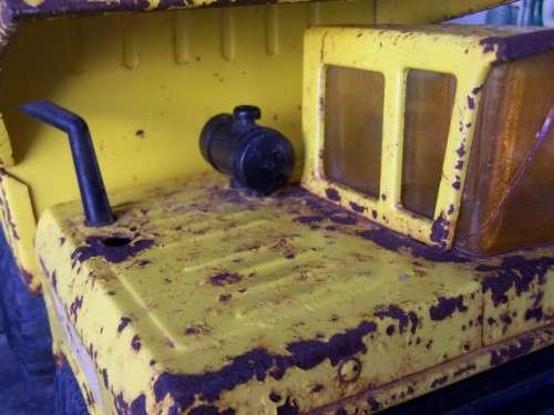 tip truck ... tonka !!!