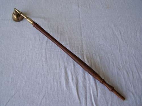 snuffer ... with a stunning slim handle !!!