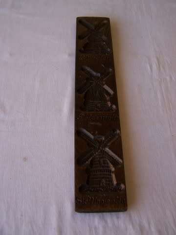 biscuit mold ... of wood !!!