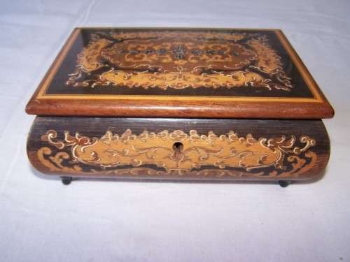 inlaid box ... from sorrento !!!