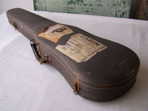 case ... for a violin !!!